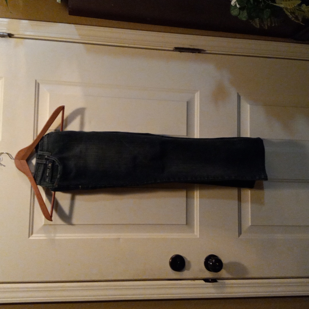 Squeeze jeans